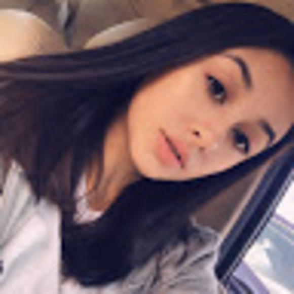 Meet your Posher, Elisabeth - Picture 1 of 1